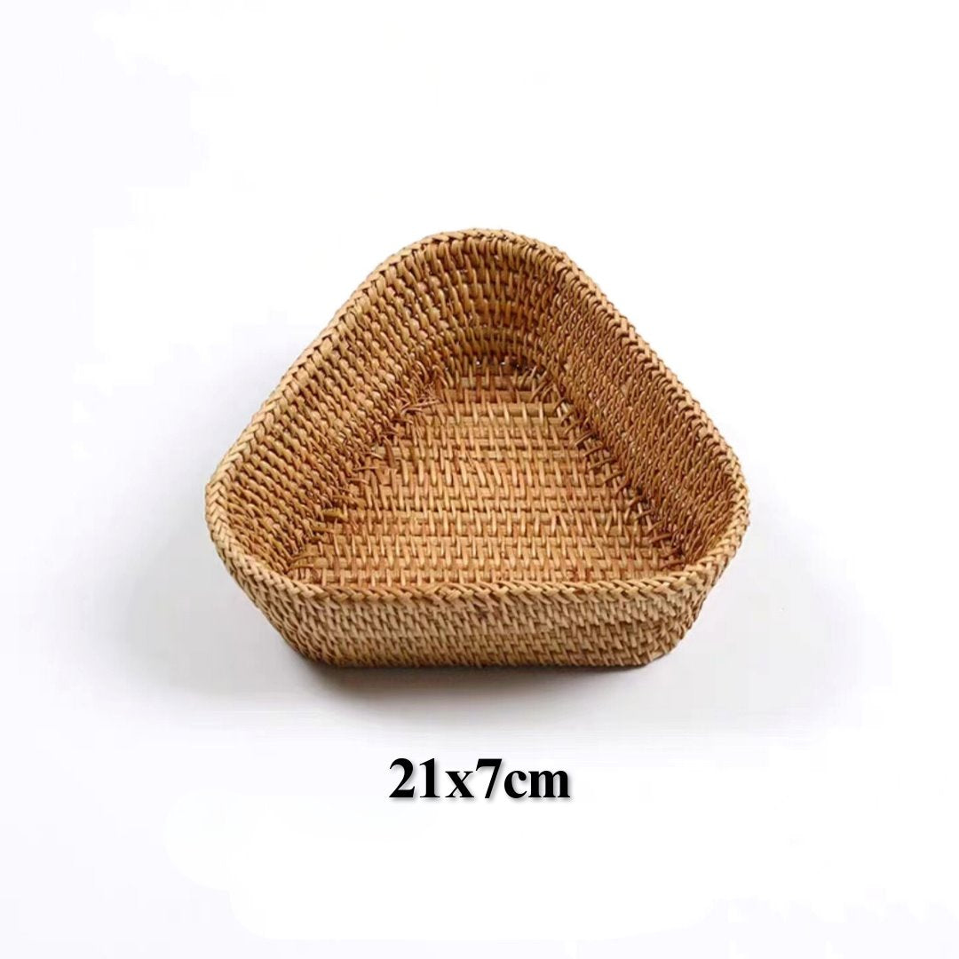 Cesta de Vime Rattan Artesanal Triangular Organizadores007 Cama Conforto P 