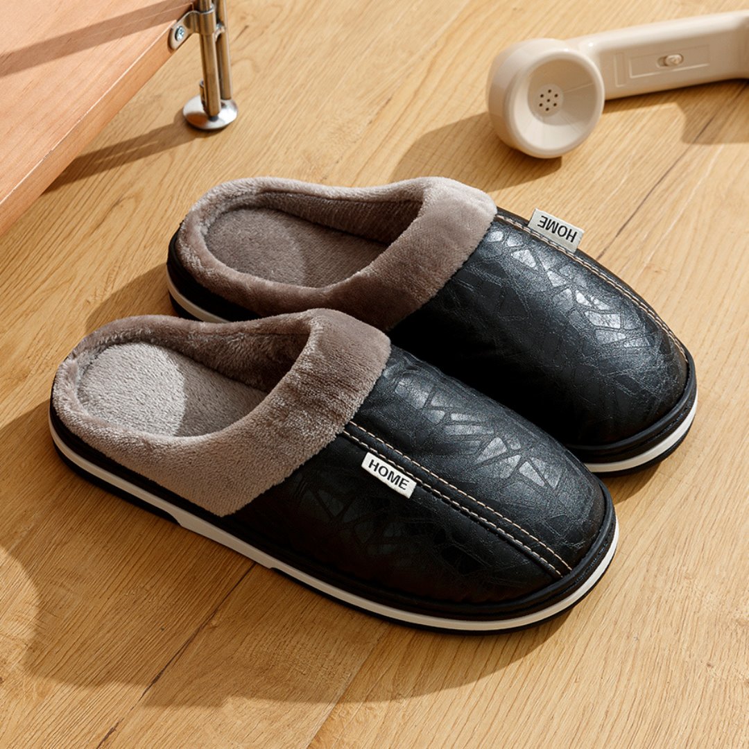 Pantufa Masculina Impermeável - Conforto e Estilo para o Inverno - Preta Banho056 Cama Conforto 39-40 